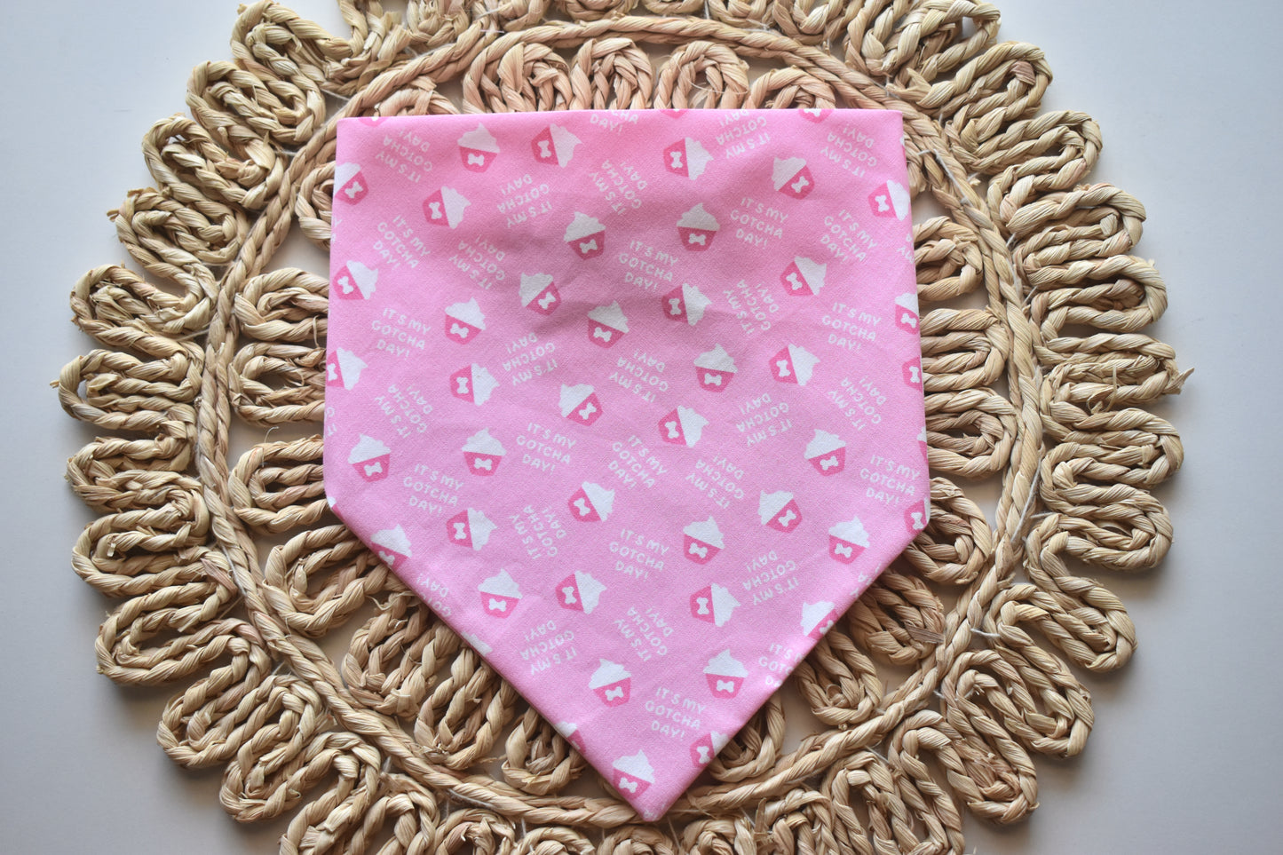 Gotcha Girl Scrunchie Bandana