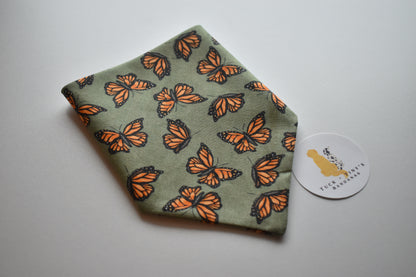 Fly Away Slip Over the Collar Bandana