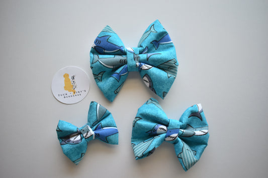 Fish Are Friends Slip Over the Collar Bowtie