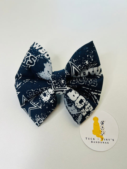 Dallas Cowboys Slip Over the Collar Bow Tie